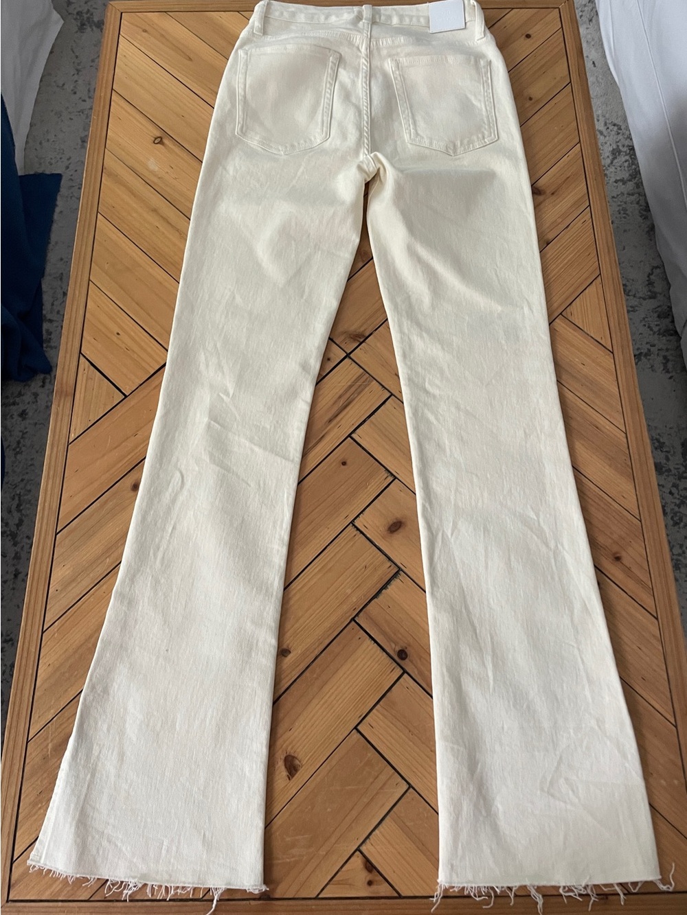 Anine Bing  Roy ivory  Split and raw Hem Jeans size 28 . Perfect summer jeans. - Picture 12 of 14